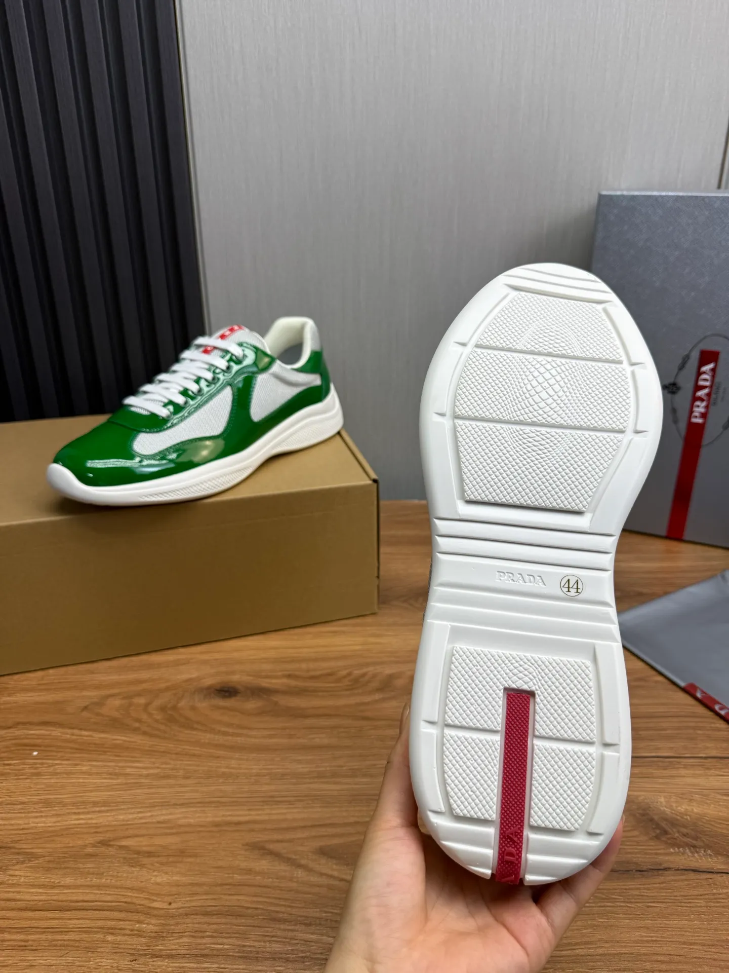 Men's shoes 640💰 [PRADA] Hot selling items🔥Must be recommended every day~~ Official website synchronized, 1:1 high quality shipments✔️ Imported cowhide fabric, rubber material + cowhide lining, original bottom, high-end airplane box packaging🎁 38-45 (38.45 custom-made, non-returnable)